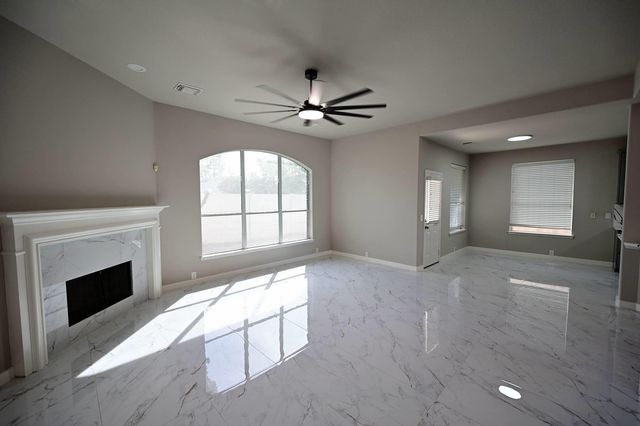 19119 Jade Canyon Lane, Tomball, TX 77377