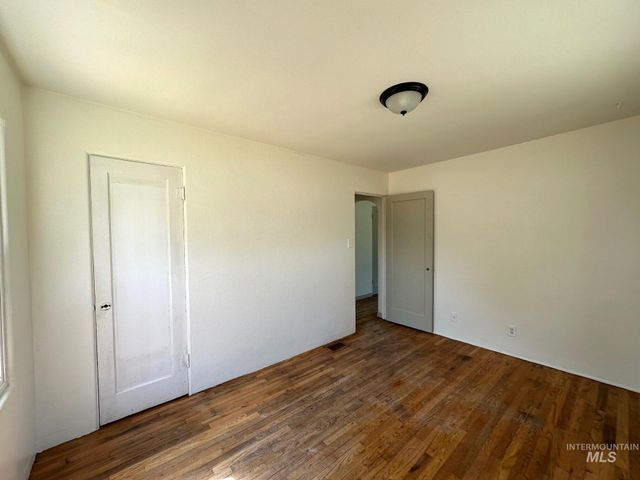 264 SW 10th Ave, Ontario, OR 97914