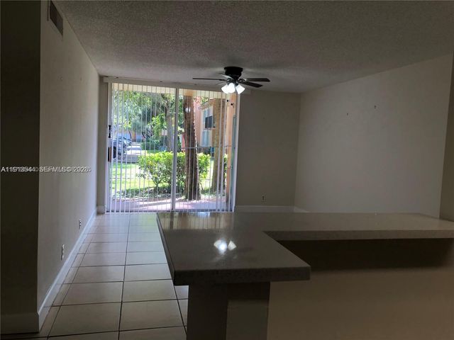 10757 Cleary Boulevard 104, Plantation, FL 33324