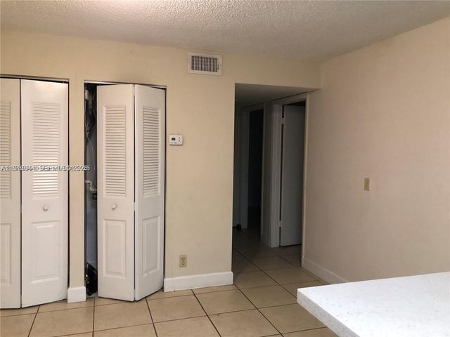 10757 Cleary Boulevard 104, Plantation, FL 33324