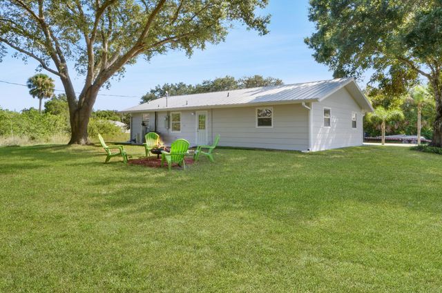8745 98TH Court, Vero Beach, FL 32967