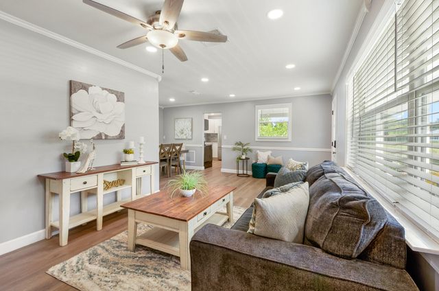 8745 98TH Court, Vero Beach, FL 32967