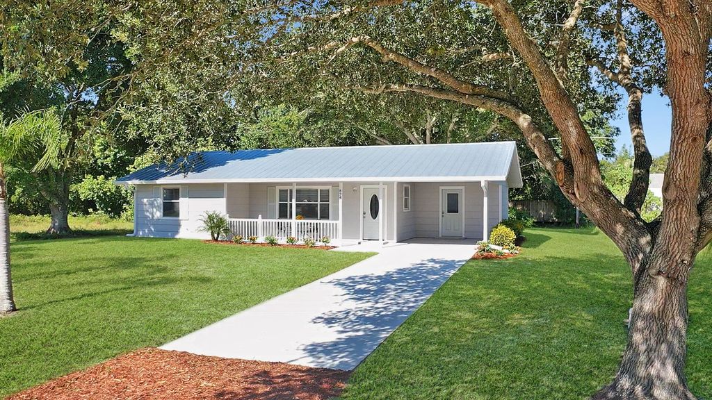 8745 98TH Court, Vero Beach, FL 32967