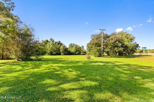 502 Highway 90, Bay Saint Louis, MS 39520