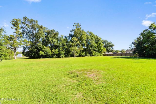 502 Highway 90, Bay Saint Louis, MS 39520