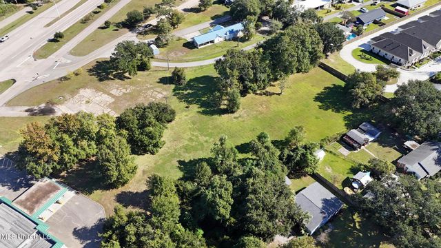 502 Highway 90, Bay Saint Louis, MS 39520