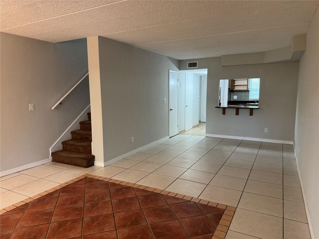 Image 25 of property listing at 2884 SOMERSET PARK DRIVE 2907, Tampa, FL 33613