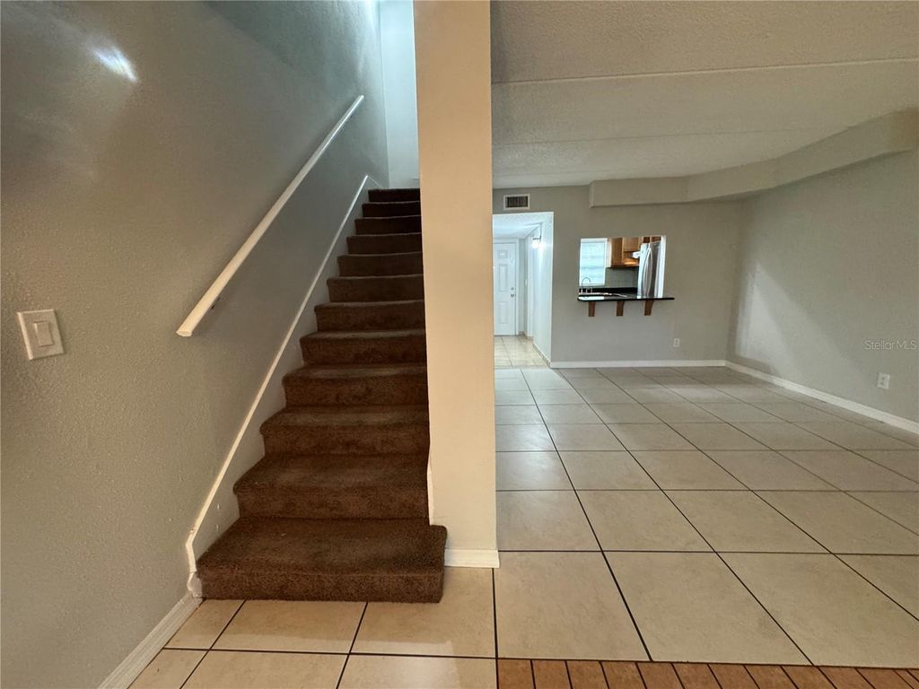 Image 32 of property listing at 2884 SOMERSET PARK DRIVE 2907, Tampa, FL 33613