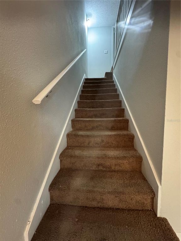 Image 33 of property listing at 2884 SOMERSET PARK DRIVE 2907, Tampa, FL 33613