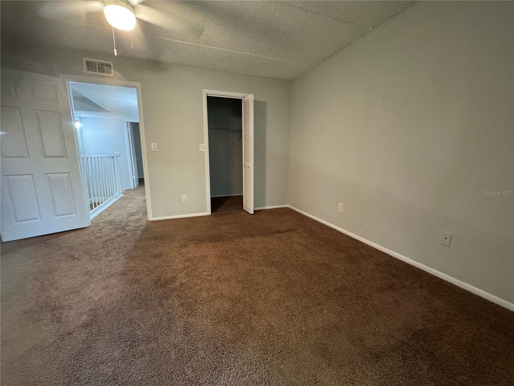 Image 35 of property listing at 2884 SOMERSET PARK DRIVE 2907, Tampa, FL 33613
