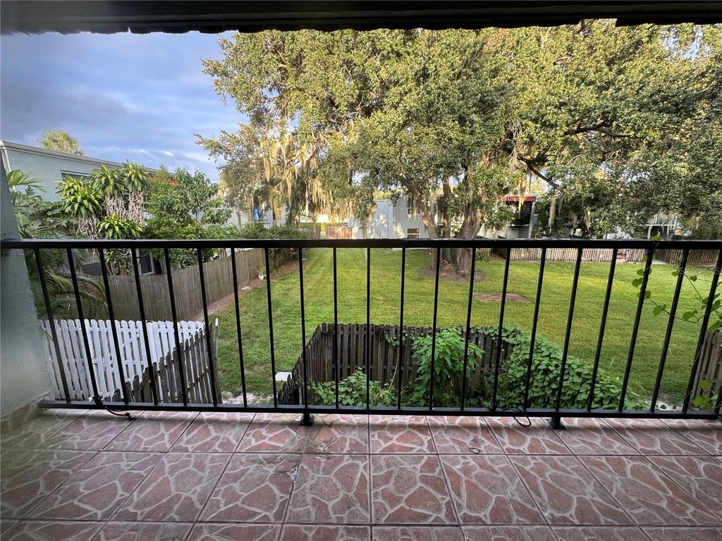 Image 37 of property listing at 2884 SOMERSET PARK DRIVE 2907, Tampa, FL 33613