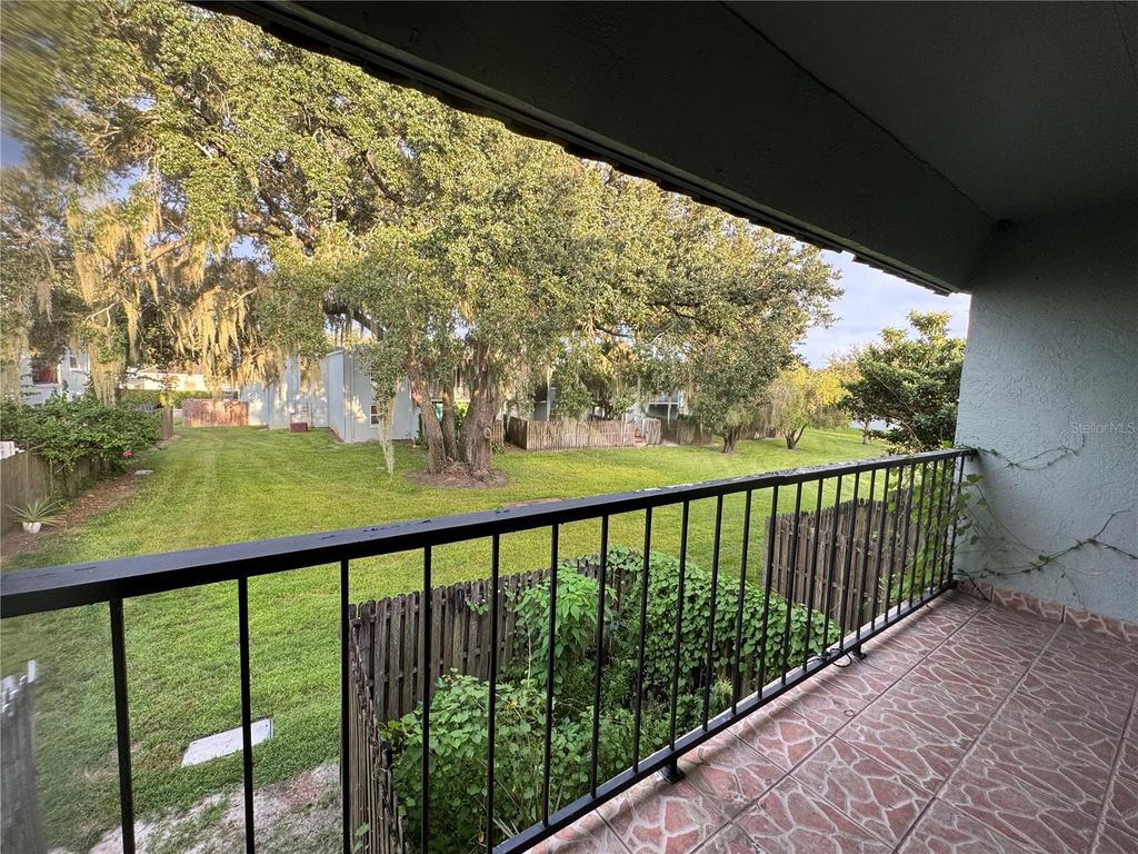 Image 38 of property listing at 2884 SOMERSET PARK DRIVE 2907, Tampa, FL 33613