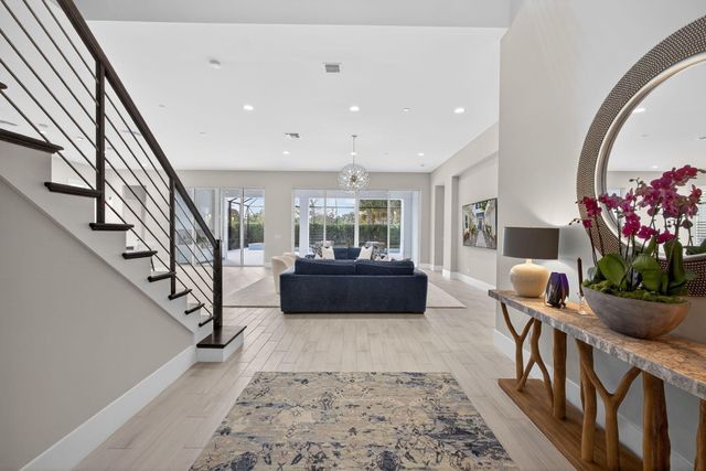 9364 Coral Isles Circle, Palm Beach Gardens, FL 33412