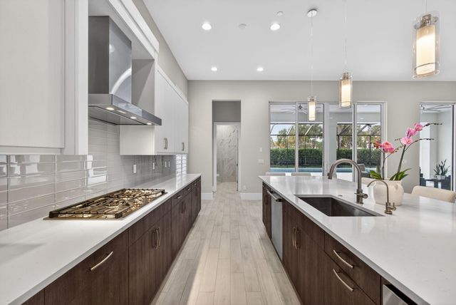 9364 Coral Isles Circle, Palm Beach Gardens, FL 33412