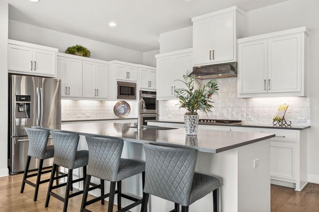 2407 Skywalk LN 61, Spicewood, TX 78669