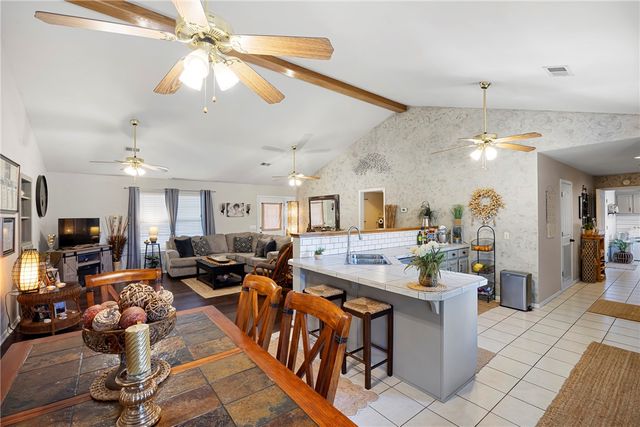 4 Trison Lane, Clarksville, AR 72830