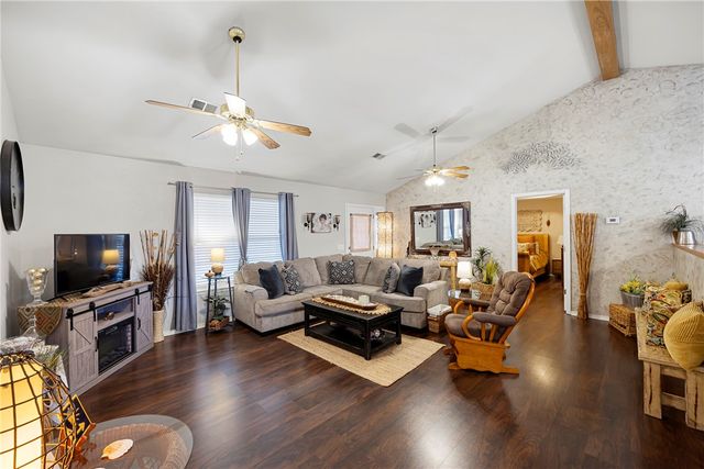 4 Trison Lane, Clarksville, AR 72830