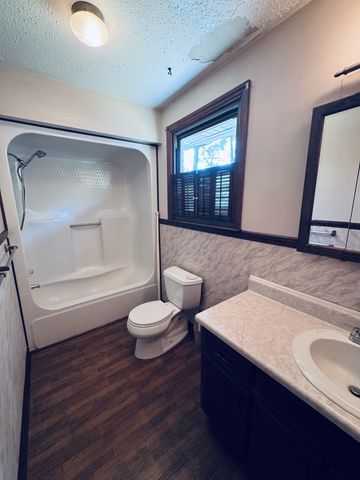 1522 Pearcy St, La Vergne, TN 37086