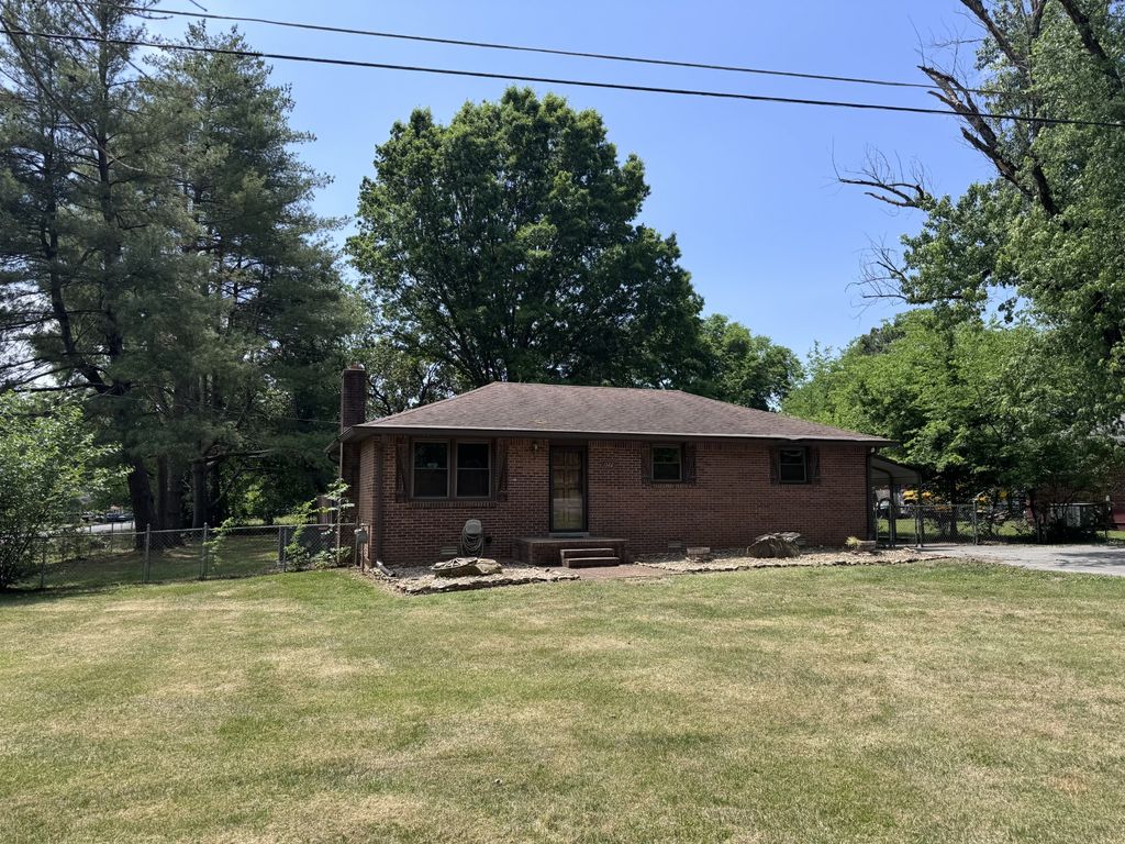 1522 Pearcy St, La Vergne, TN 37086