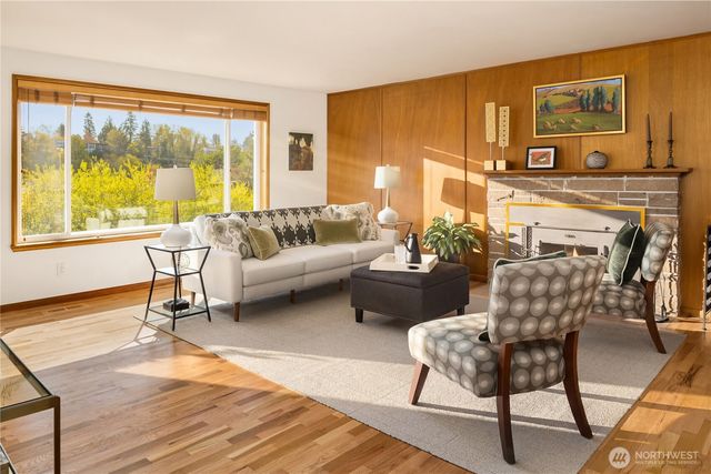 5211 40th Avenue SW, Seattle, WA 98136