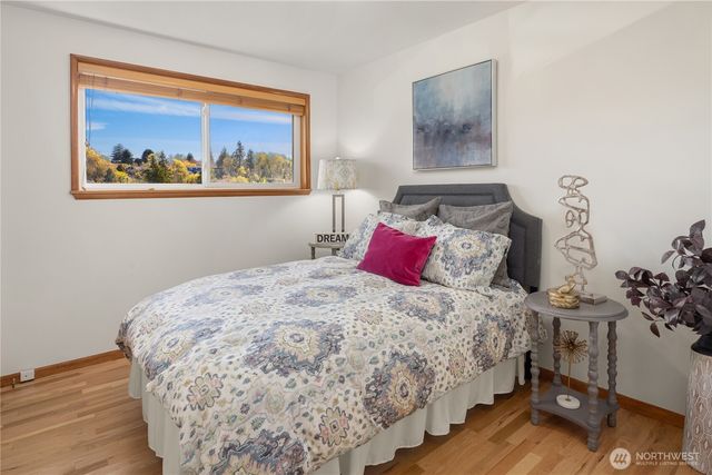 5211 40th Avenue SW, Seattle, WA 98136