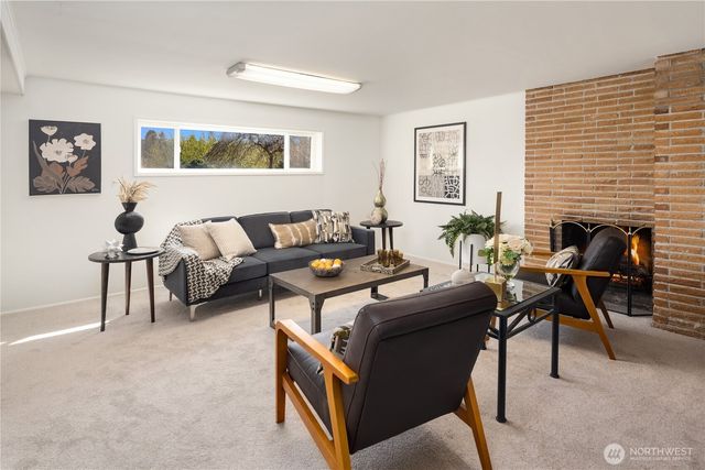 5211 40th Avenue SW, Seattle, WA 98136