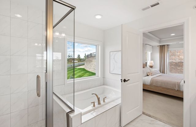 17 Mason Way 74, Woburn, MA 01801