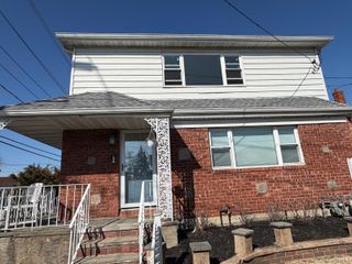 1 Munro Boulevard 1 F, Valley Stream, NY 11581