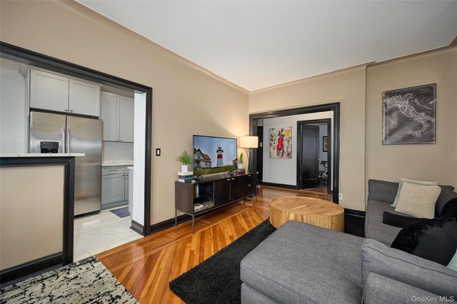 11 Columbia Avenue C3, Hartsdale, NY 10530