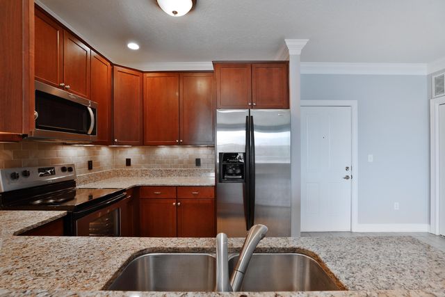 511 W 1st Avenue, 307, Columbus, OH 43215