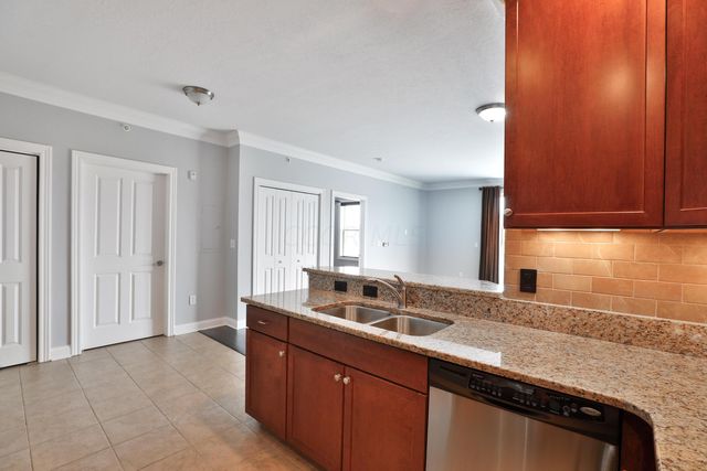 511 W 1st Avenue, 307, Columbus, OH 43215