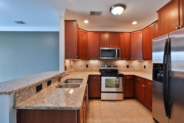 511 W 1st Avenue, 307, Columbus, OH 43215