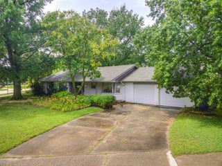 1414 E Boyd Street, Norman, OK 73071