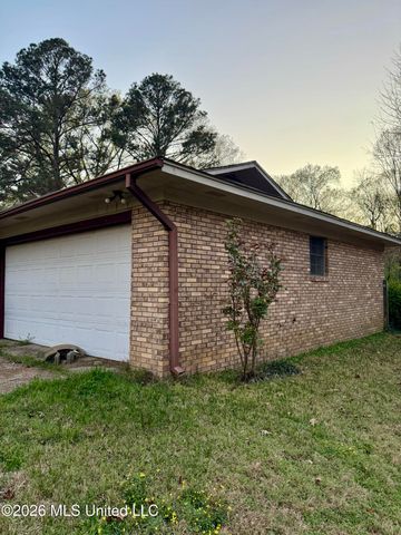 3343 Fleetwood Drive, Jackson, MS 39212
