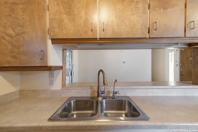 5111 Oldstead, San Antonio, TX 78228