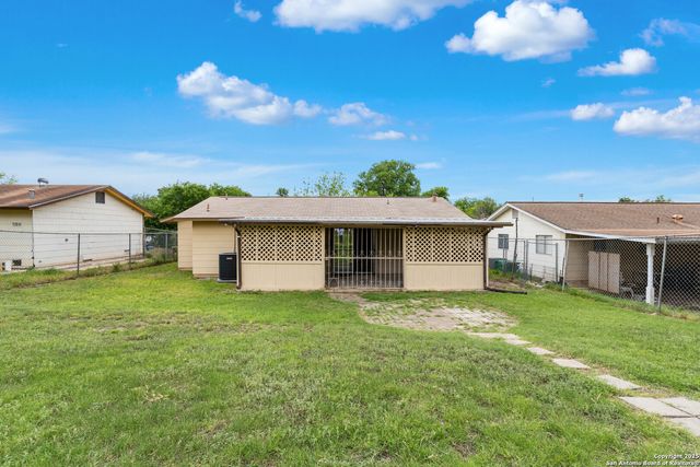 5111 Oldstead, San Antonio, TX 78228