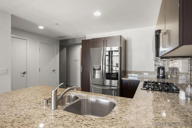 800 The Mark Lane 1502, San Diego, CA 92101