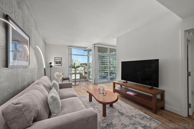 800 The Mark Lane 1502, San Diego, CA 92101