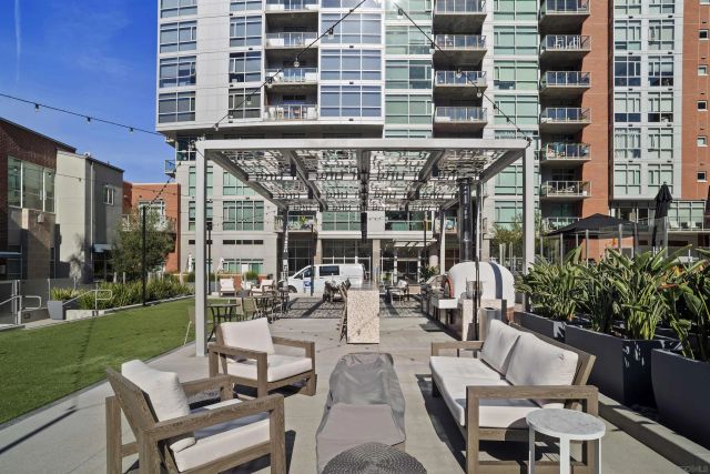 800 The Mark Lane 1502, San Diego, CA 92101