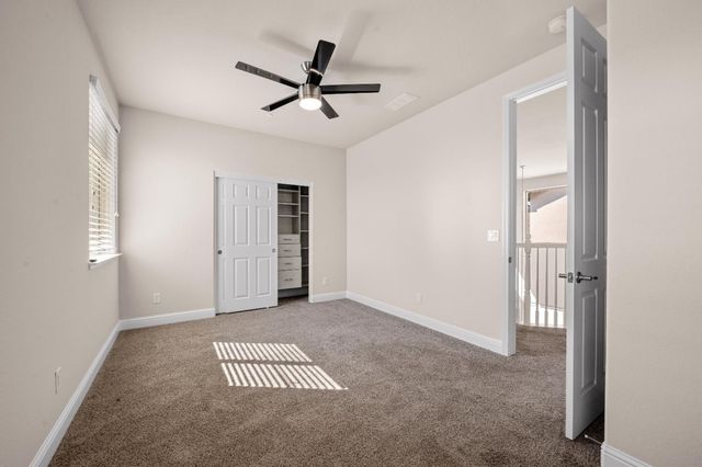 1805 E Bella Rosa Avenue, Fresno, CA 93730