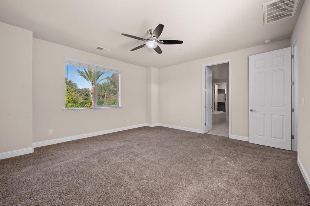 Image 21 of property listing at 1805 E Bella Rosa Avenue, Fresno, CA 93730