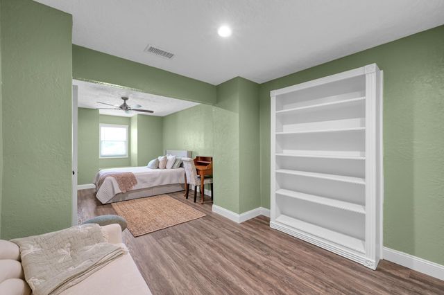 7 Kingsley Court, Conroe, TX 77304