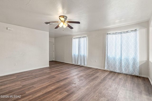 2876 N Xochipilli Drive, Tucson, AZ 85745
