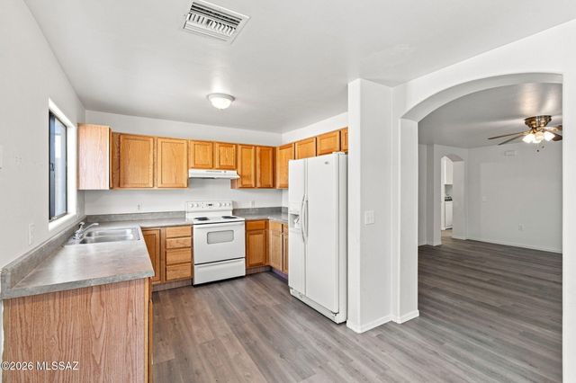 2876 N Xochipilli Drive, Tucson, AZ 85745