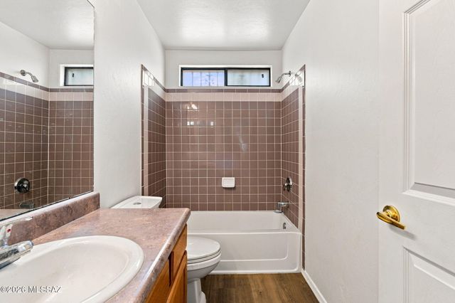 2876 N Xochipilli Drive, Tucson, AZ 85745