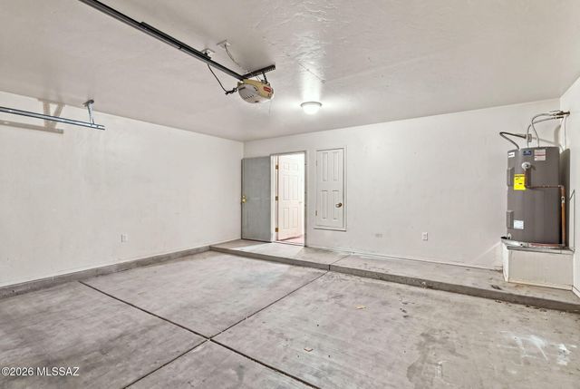 2876 N Xochipilli Drive, Tucson, AZ 85745