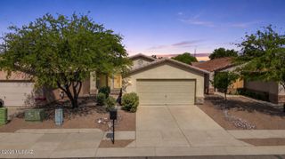 2876 N Xochipilli Drive, Tucson, AZ 85745
