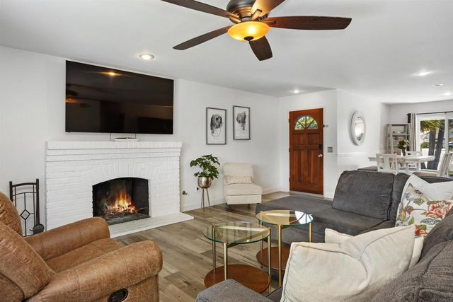 15576 Paseo Ajanta, San Diego, CA 92129