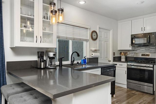 15576 Paseo Ajanta, San Diego, CA 92129