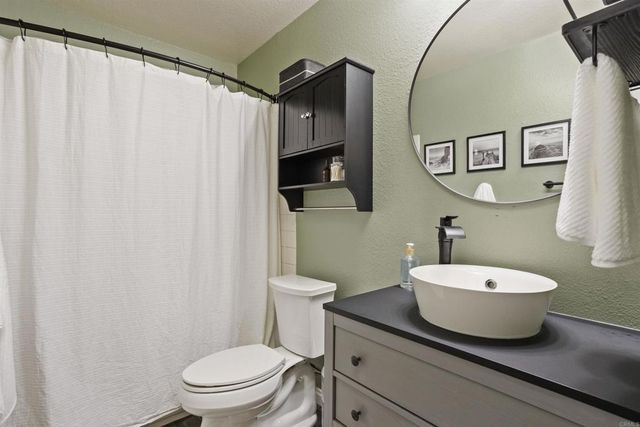 15576 Paseo Ajanta, San Diego, CA 92129